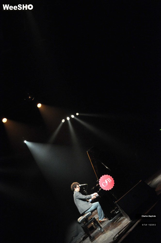 20/33 photos du spectacle Charles Baptiste