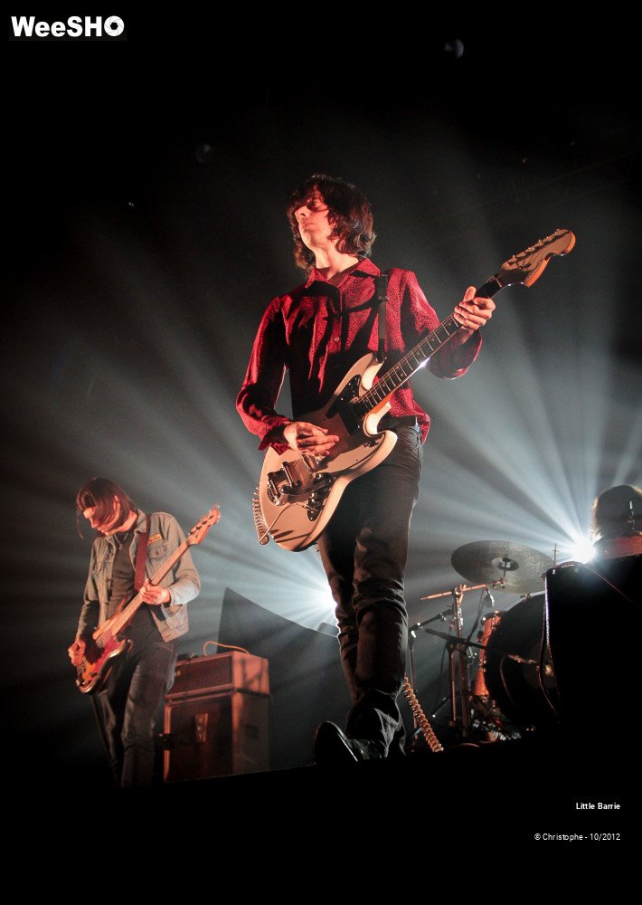 27/36 photos du spectacle Little Barrie