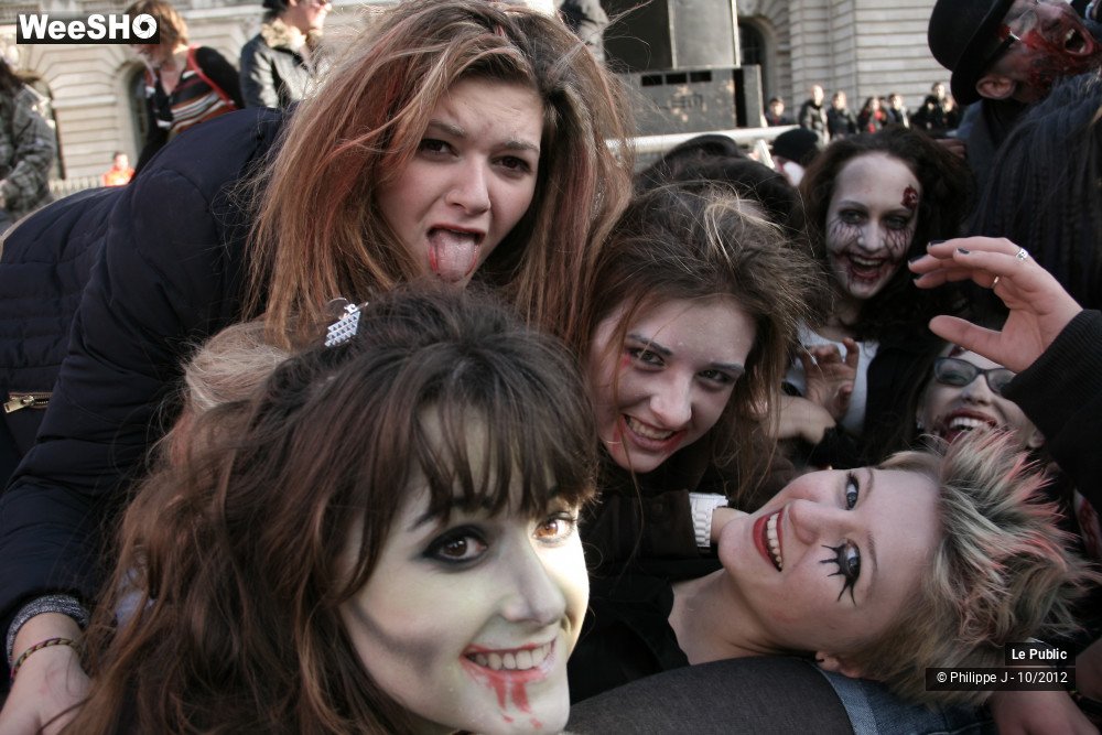 30/49 photos du spectacle Zombie Walk # 1
