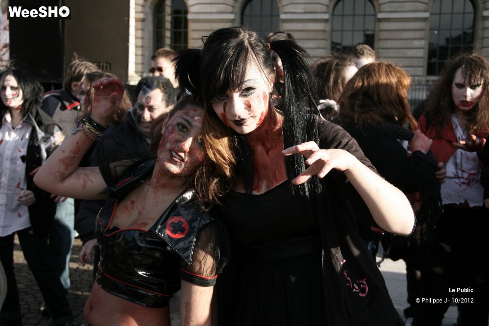 35/49 photos du spectacle Zombie Walk # 1