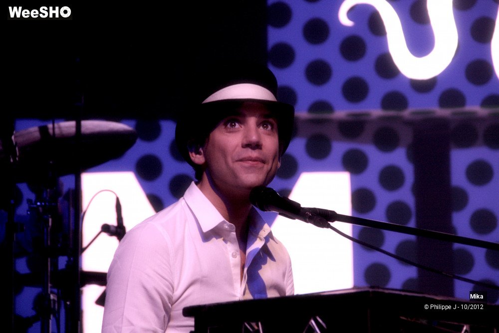 4/20 photos du spectacle Mika