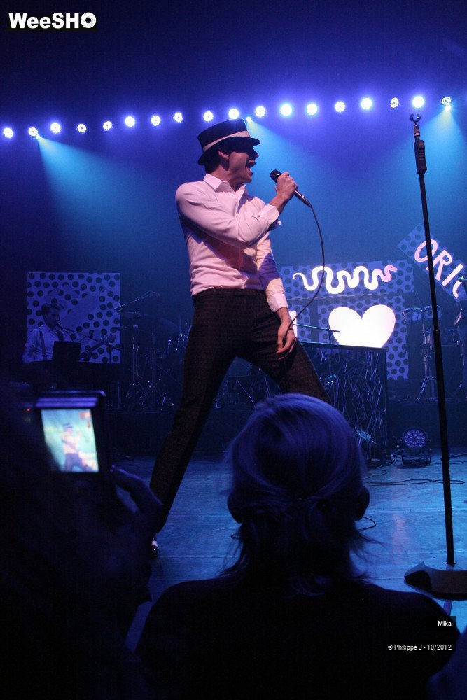 19/20 photos du spectacle Mika