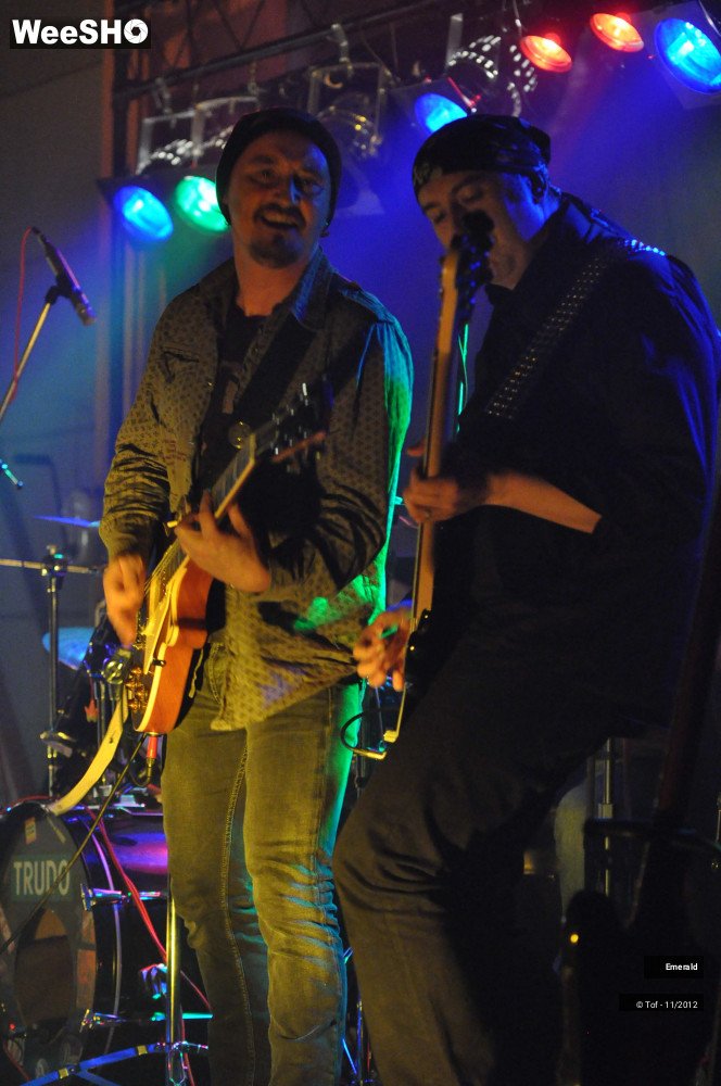 19/27 photos du spectacle Emerald