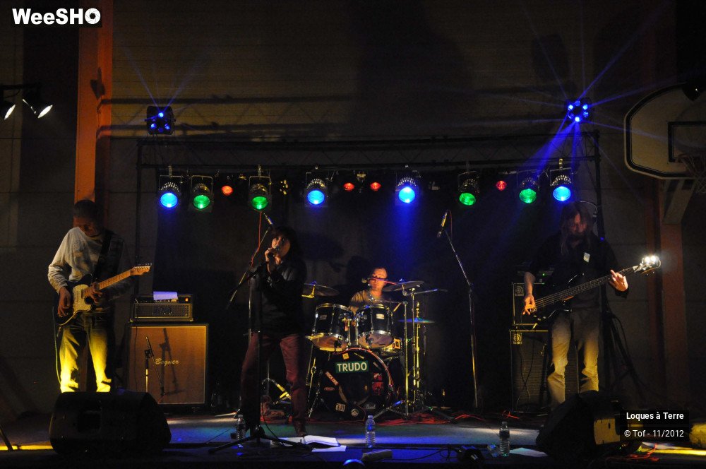 19/27 photos du spectacle Loques à terre