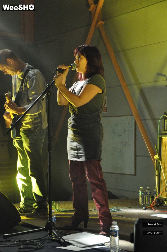 26/27 photos du spectacle Loques à terre