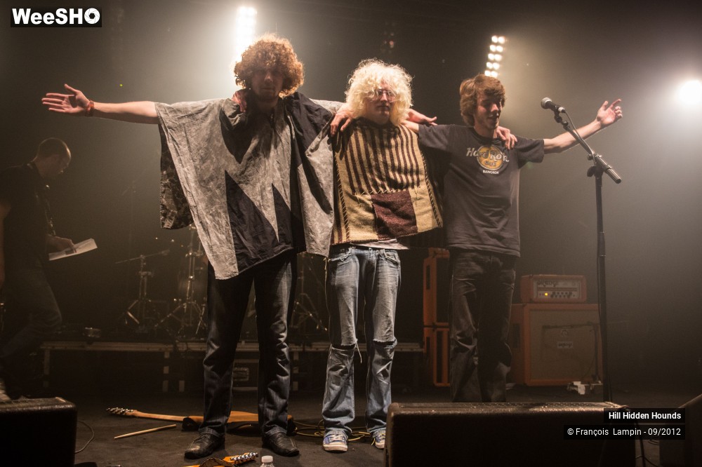 4/23 photos du spectacle Hill Hidden Hounds