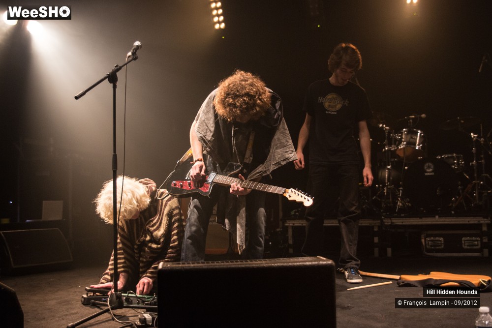 13/23 photos du spectacle Hill Hidden Hounds