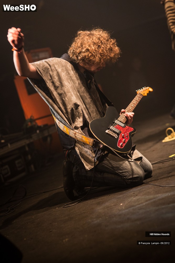 23/23 photos du spectacle Hill Hidden Hounds