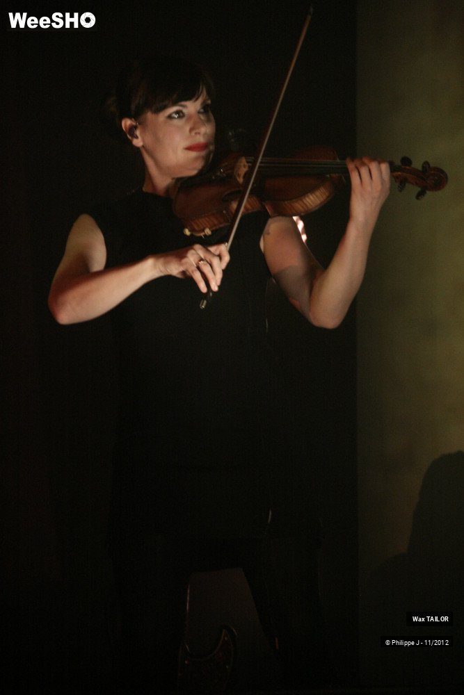 19/20 photos du spectacle Wax Tailor and the dusty rainbow experience