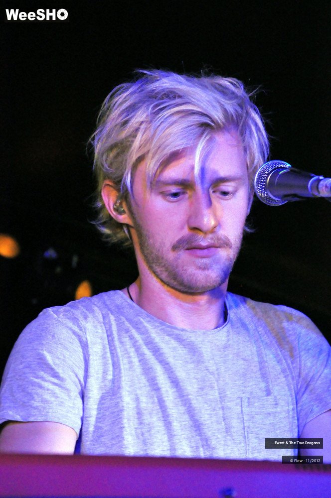 23/28 photos du spectacle Ewert & The Two Dragons