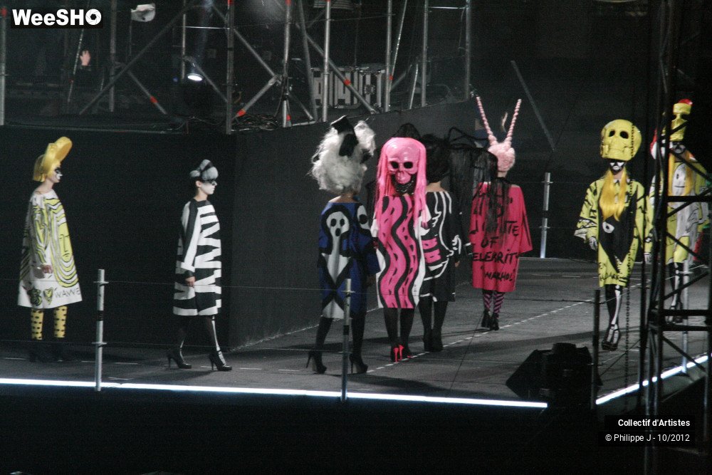 32/50 photos du spectacle Défilé Castelbajac