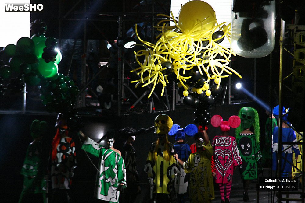 35/50 photos du spectacle Défilé Castelbajac