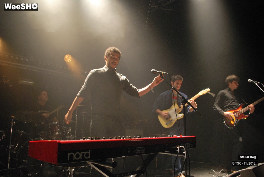 16/23 photos du spectacle Stellar Dog