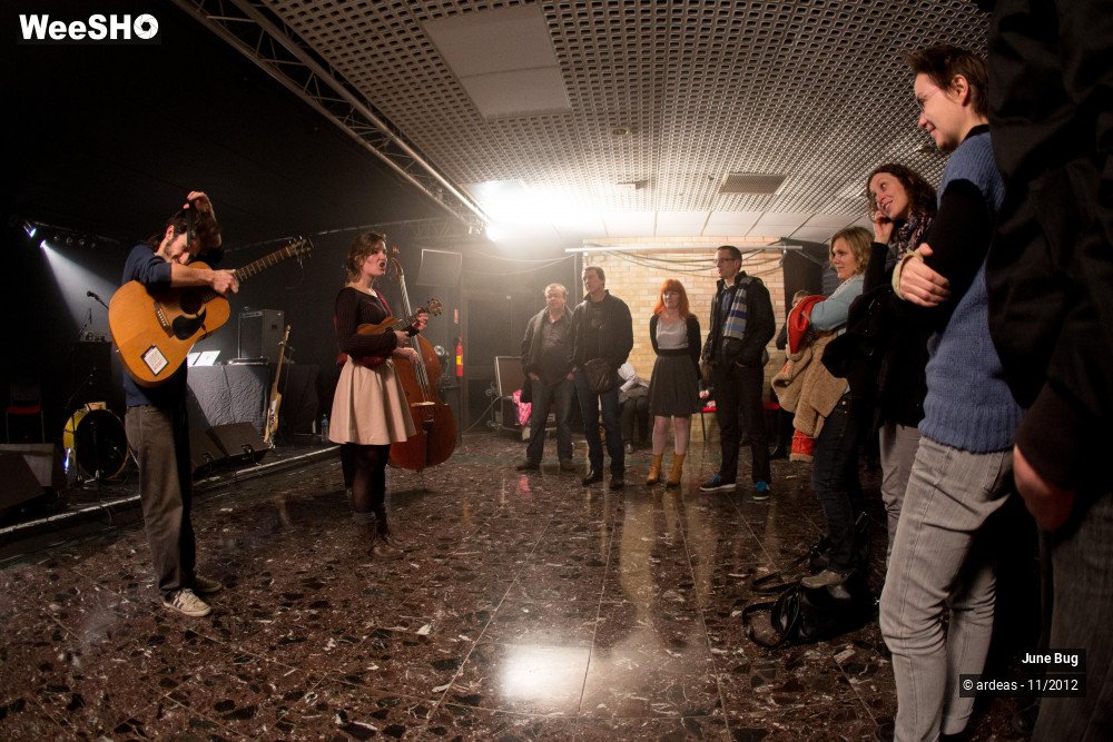 13/30 photos du spectacle June Bug
