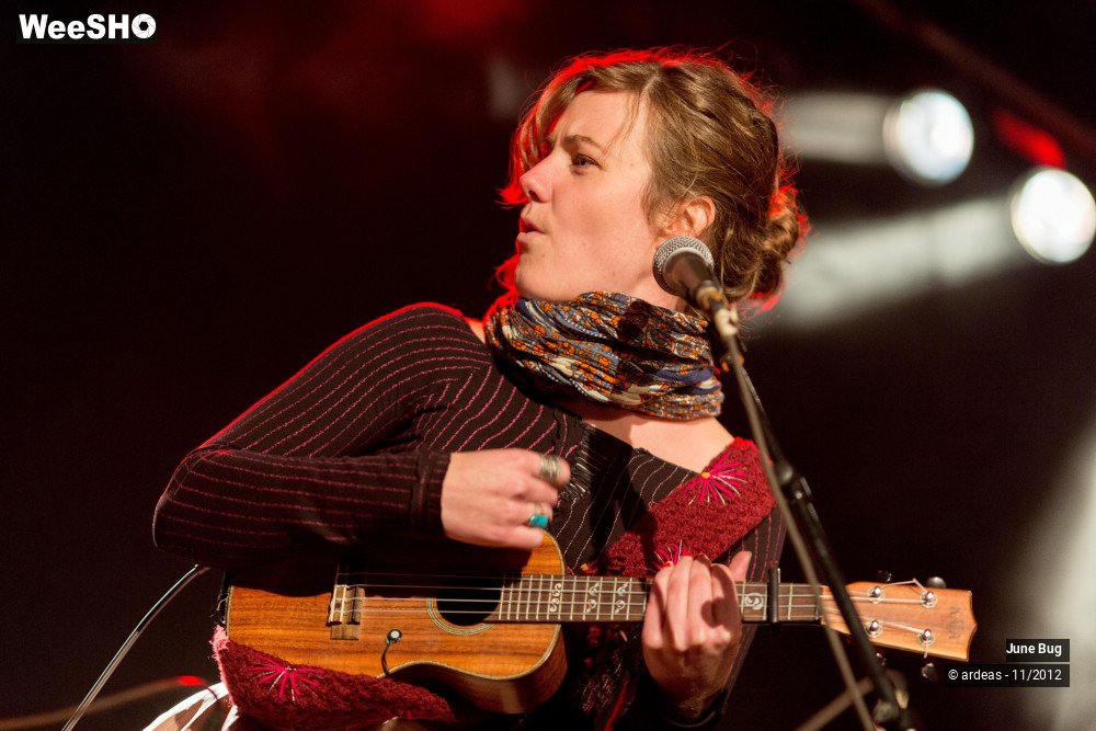 14/30 photos du spectacle June Bug
