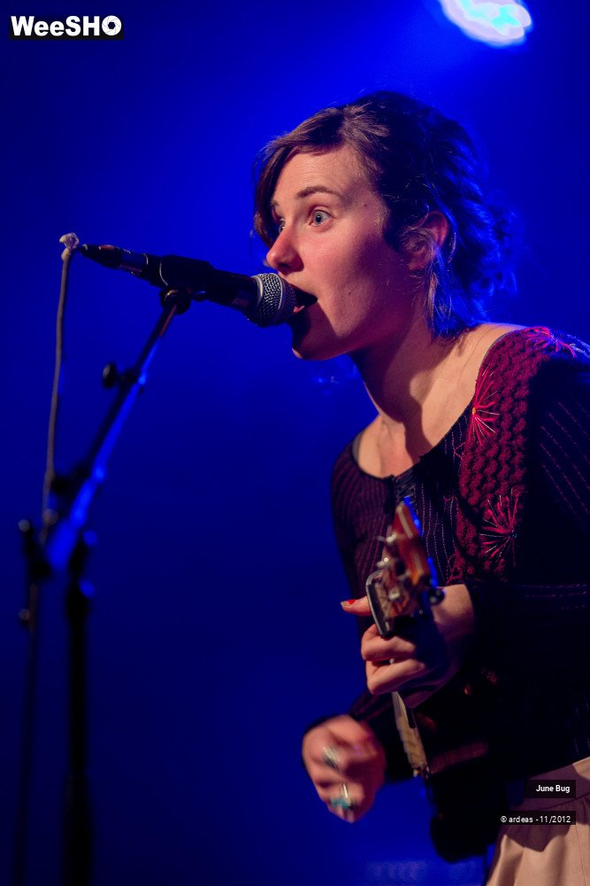15/30 photos du spectacle June Bug
