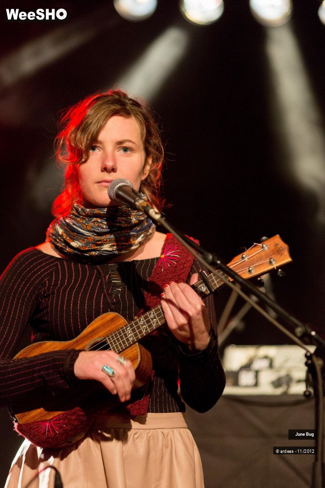 17/30 photos du spectacle June Bug