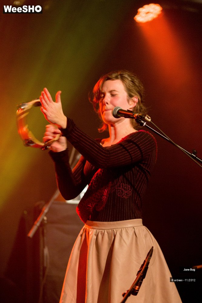 21/30 photos du spectacle June Bug