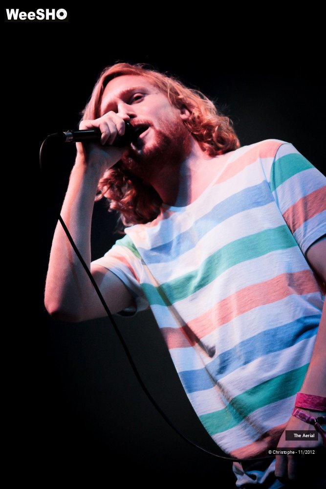 32/44 photos du spectacle The Aerial