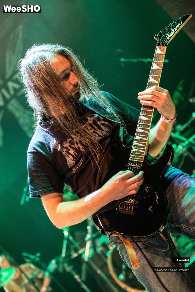 13/28 photos du spectacle Exuviated