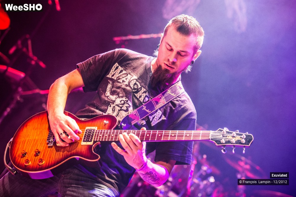 18/28 photos du spectacle Exuviated