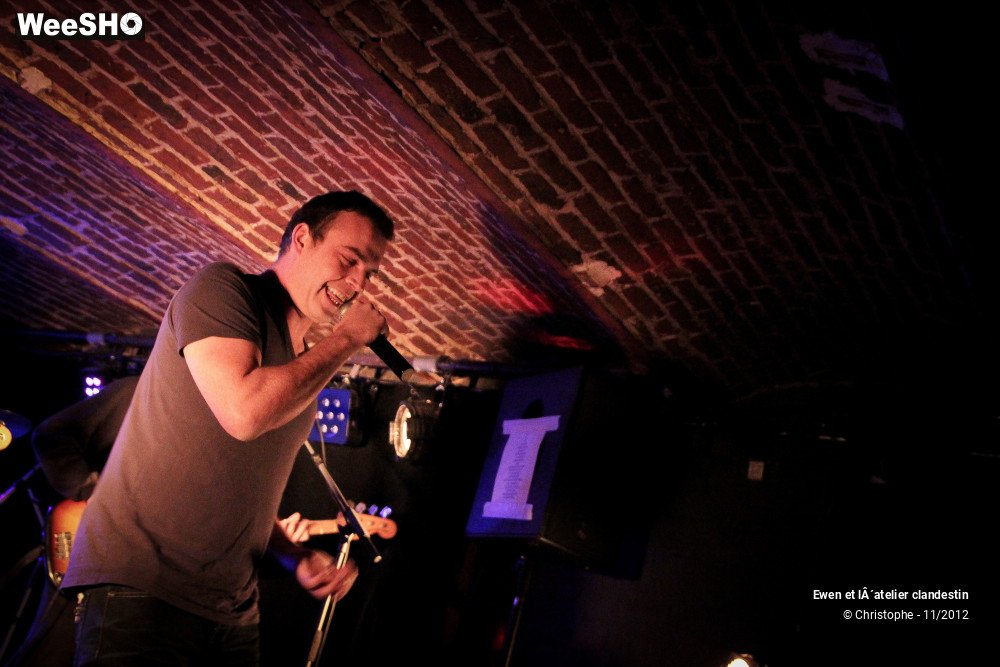 16/45 photos du spectacle Ewen et l'atelier clandestin