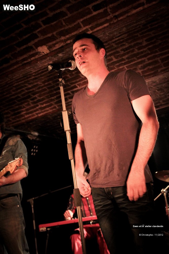 40/45 photos du spectacle Ewen et l'atelier clandestin