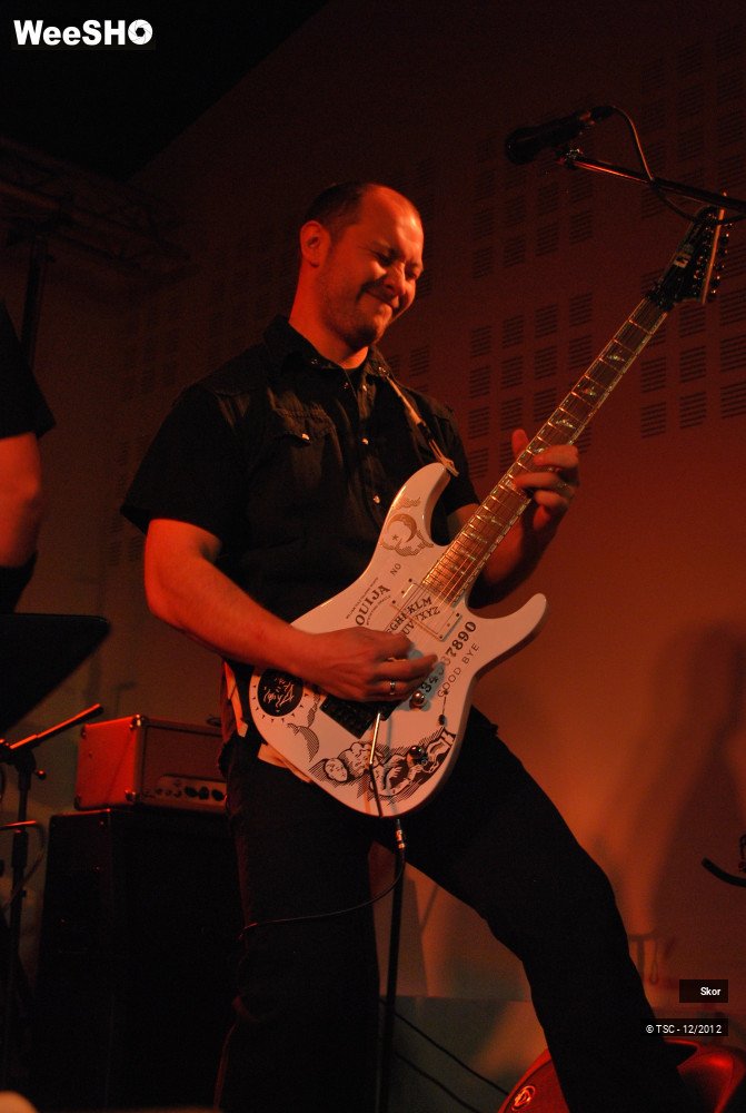 16/19 photos du spectacle S.K.O.R.