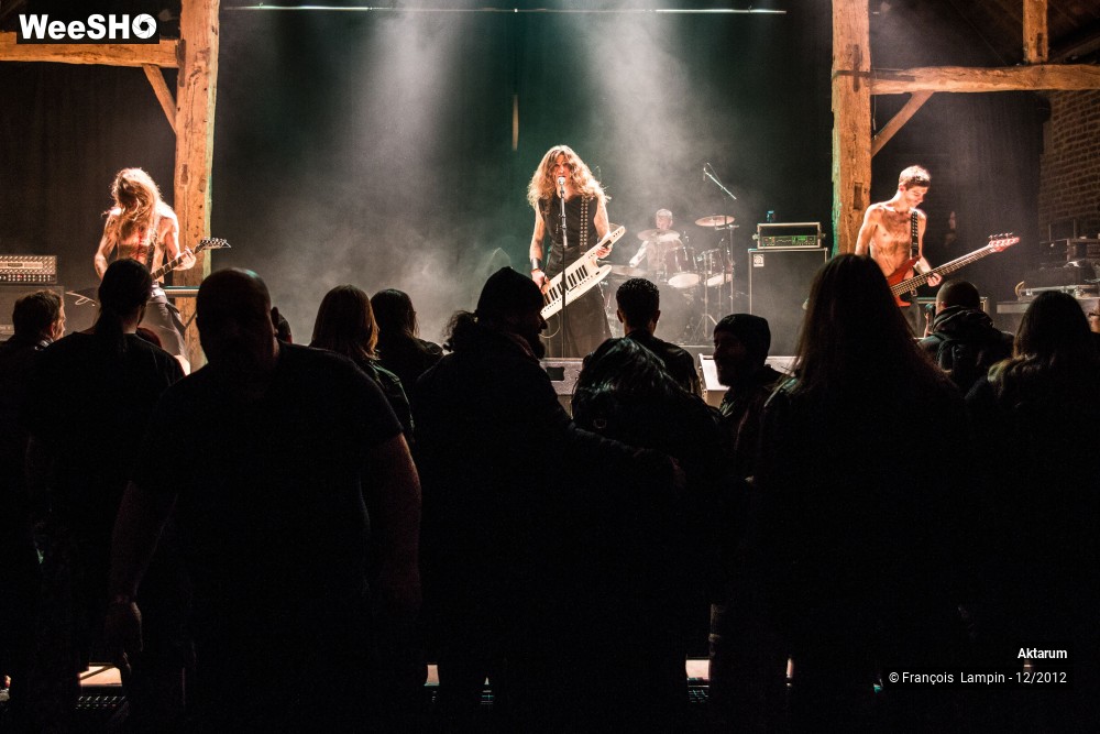 20/26 photos du spectacle Aktarum