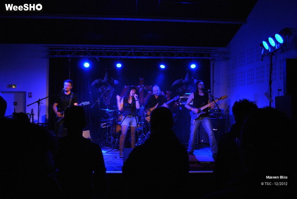 16/23 photos du spectacle Maxeen Bliss