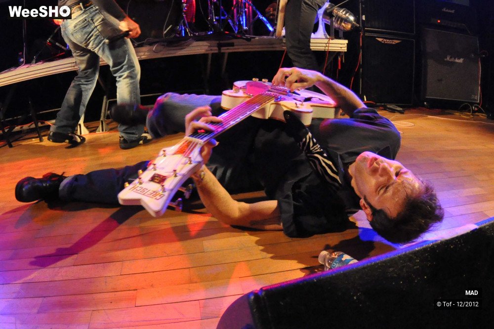 10/38 photos du spectacle MAD  