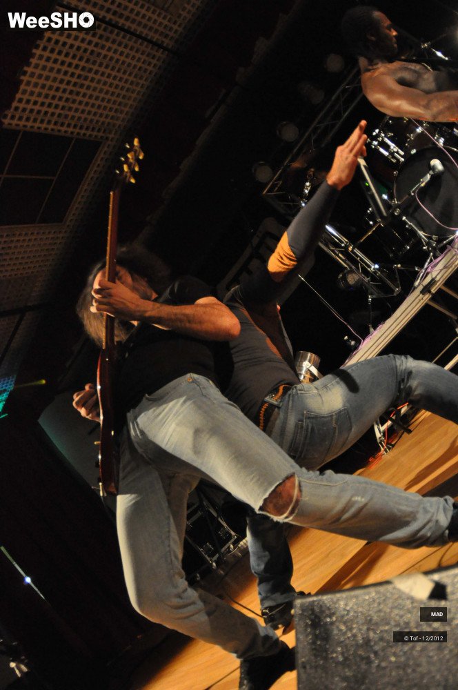 34/38 photos du spectacle MAD  