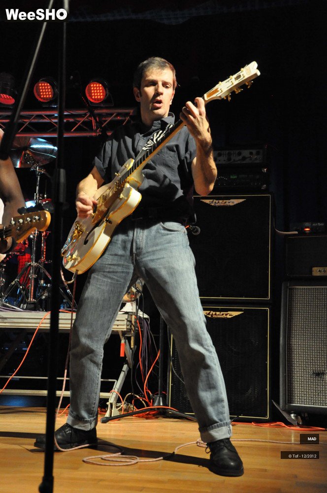 37/38 photos du spectacle MAD  