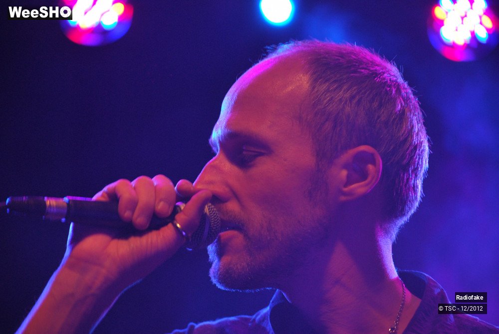 1/10 photos du spectacle Radiofake