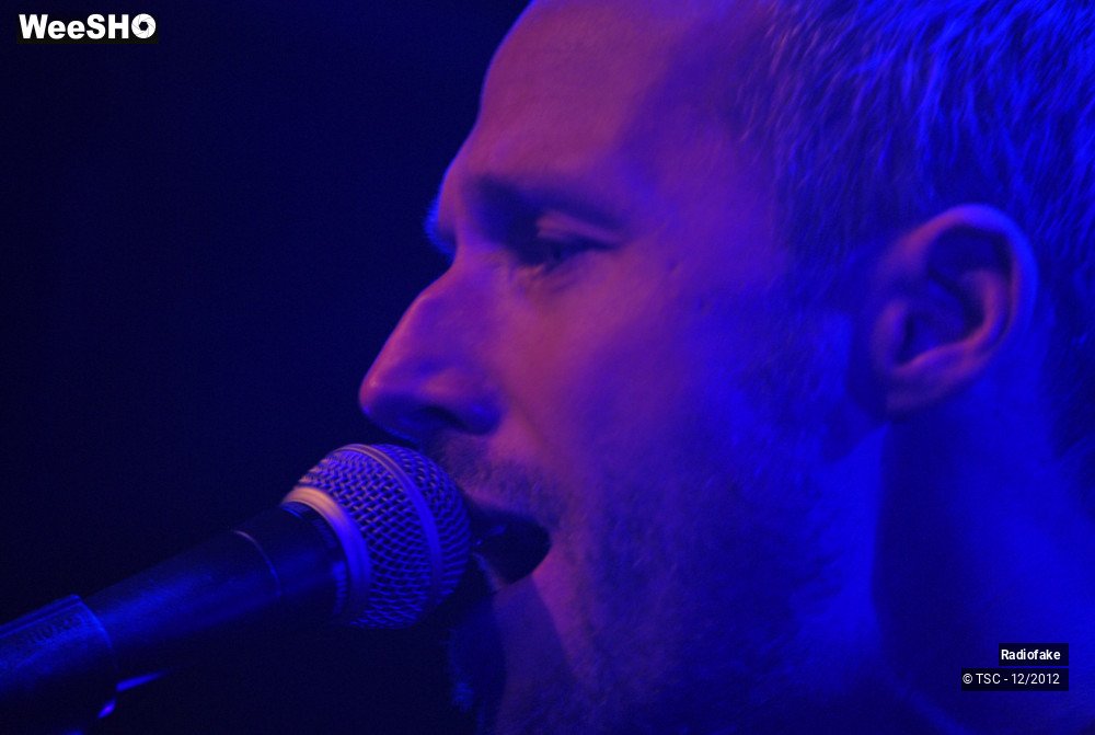 10/10 photos du spectacle Radiofake