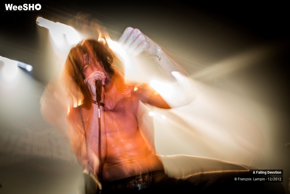 24/41 photos du spectacle A Failing Devotion