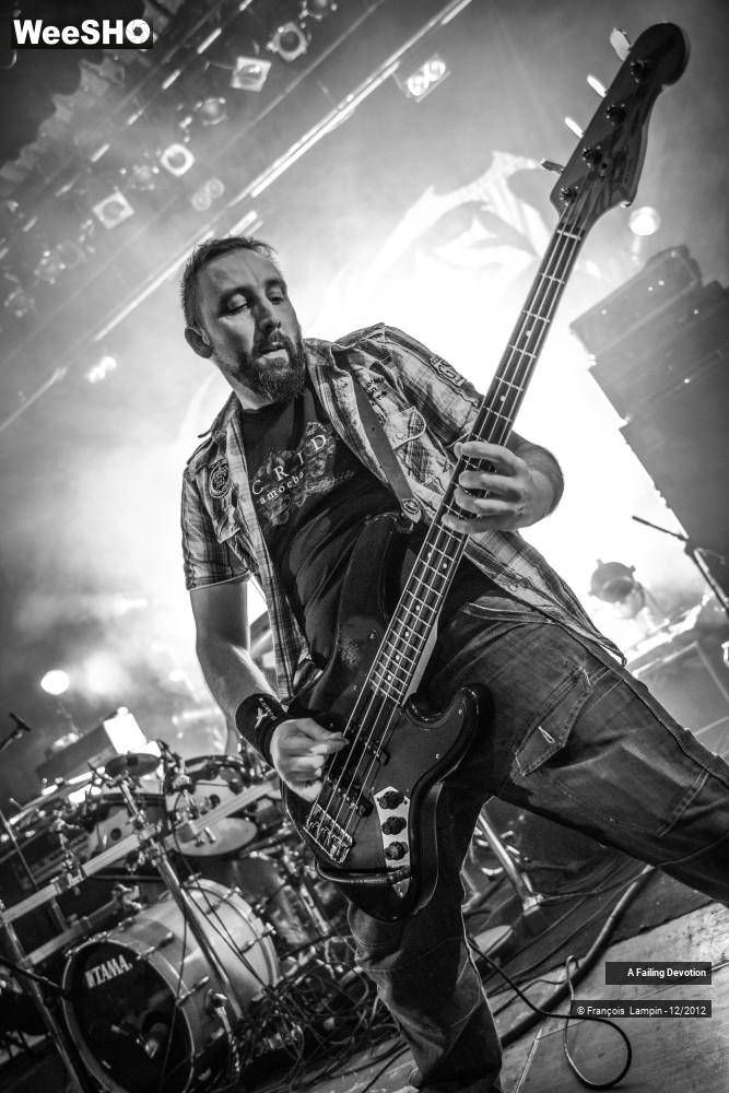 32/41 photos du spectacle A Failing Devotion