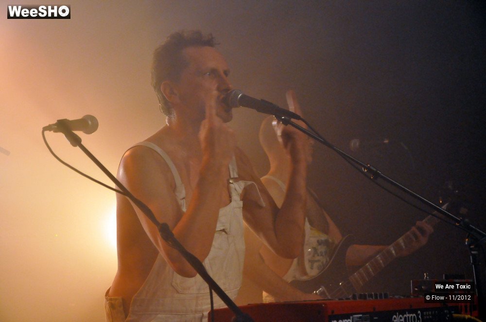 8/38 photos du spectacle We are Toxic