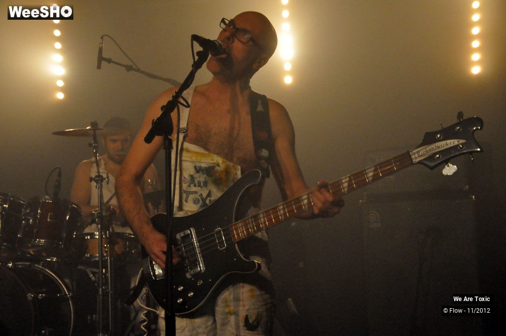 26/38 photos du spectacle We are Toxic