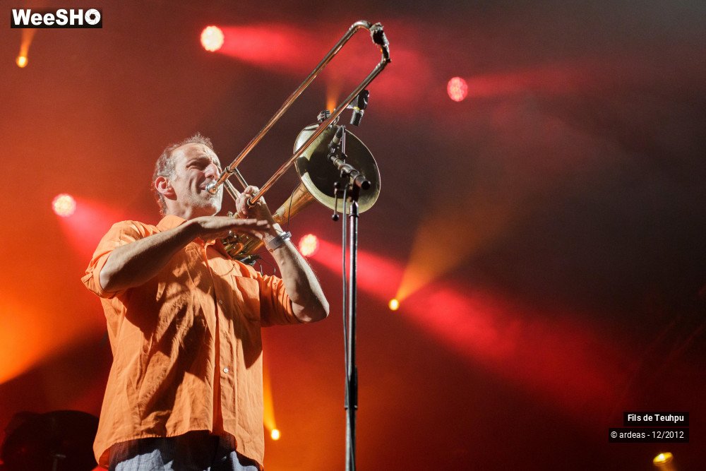 9/32 photos du spectacle Les fils de Teuhpu