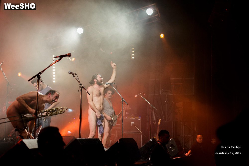 10/32 photos du spectacle Les fils de Teuhpu