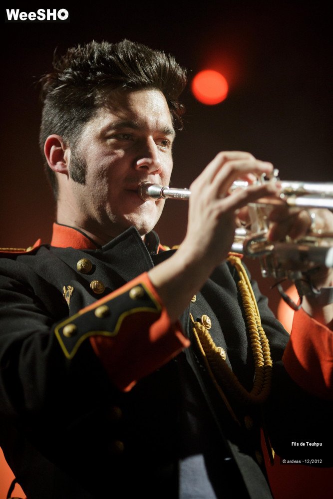 19/32 photos du spectacle Les fils de Teuhpu