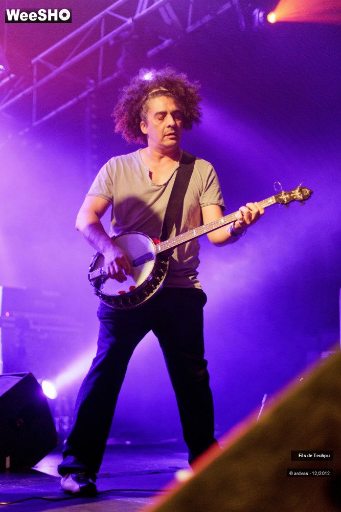 26/32 photos du spectacle Les fils de Teuhpu