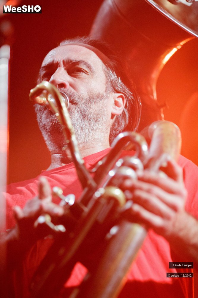 30/32 photos du spectacle Les fils de Teuhpu