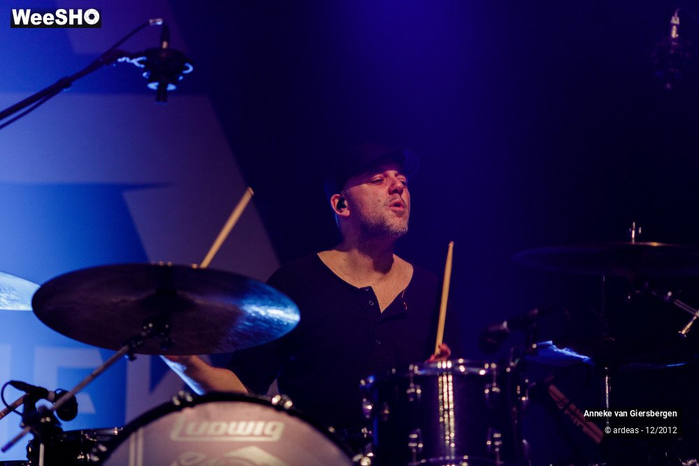 15/40 photos du spectacle Anneke van Giersbergen 