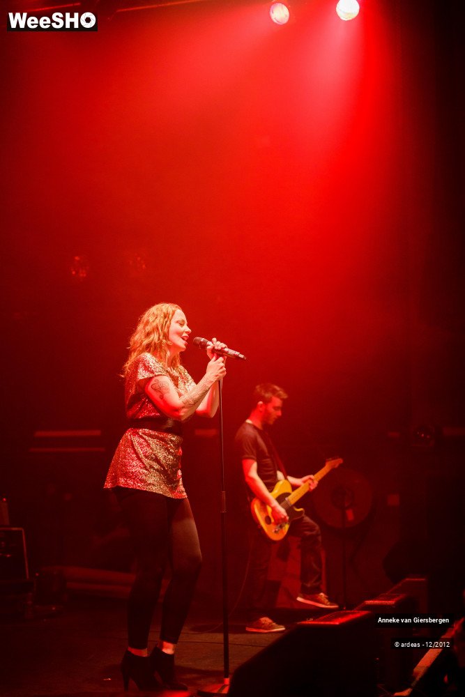 29/40 photos du spectacle Anneke van Giersbergen 