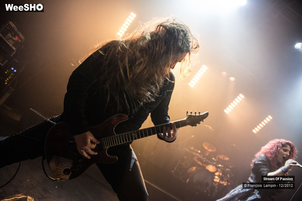 2/28 photos du spectacle Stream Of Passion