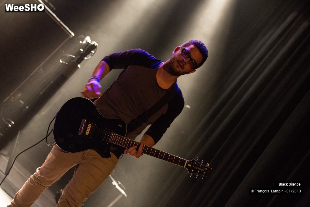 15/27 photos du spectacle Black Silence