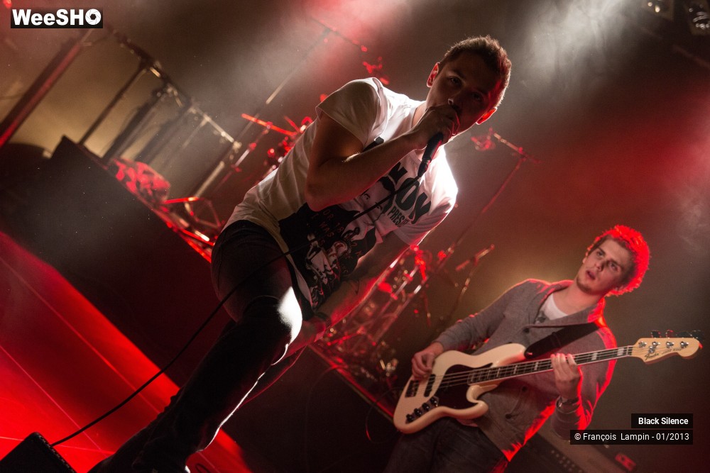 16/27 photos du spectacle Black Silence