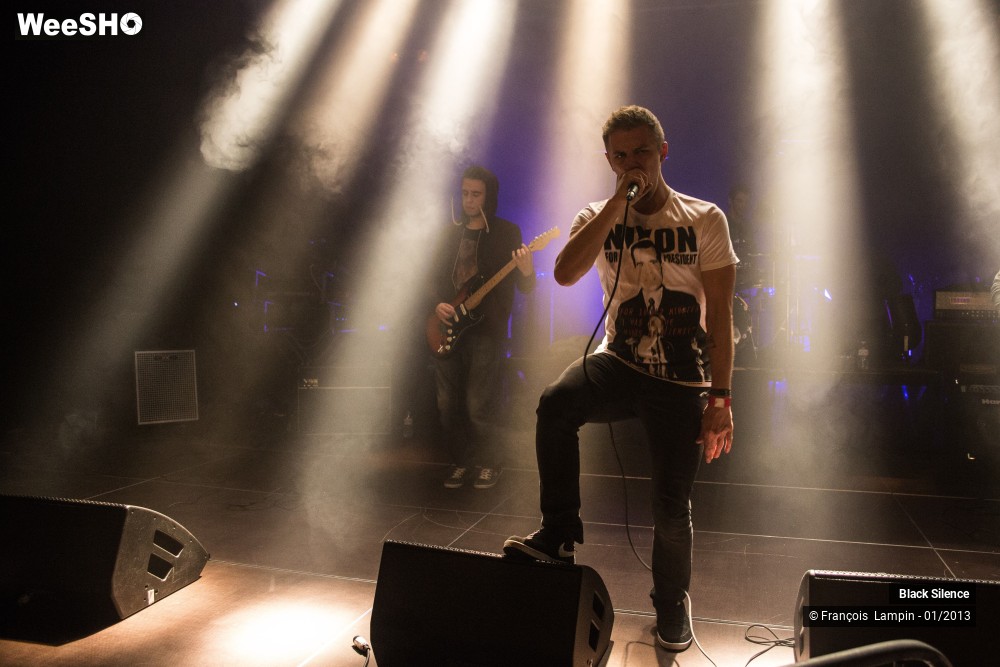 18/27 photos du spectacle Black Silence